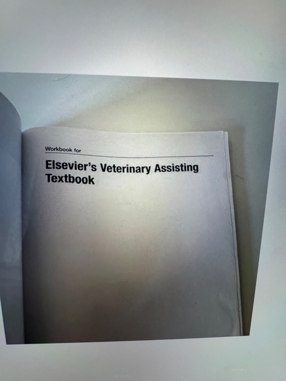 Workbook Elsevier's Veterinary Assisting Textbook - Picture 2 of 8